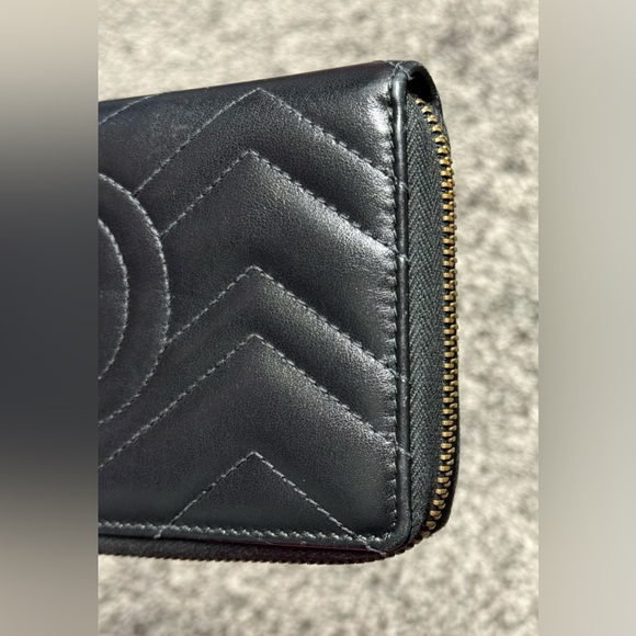 Gucci GG Marmont black zip around wallet - Picture 3 of 16